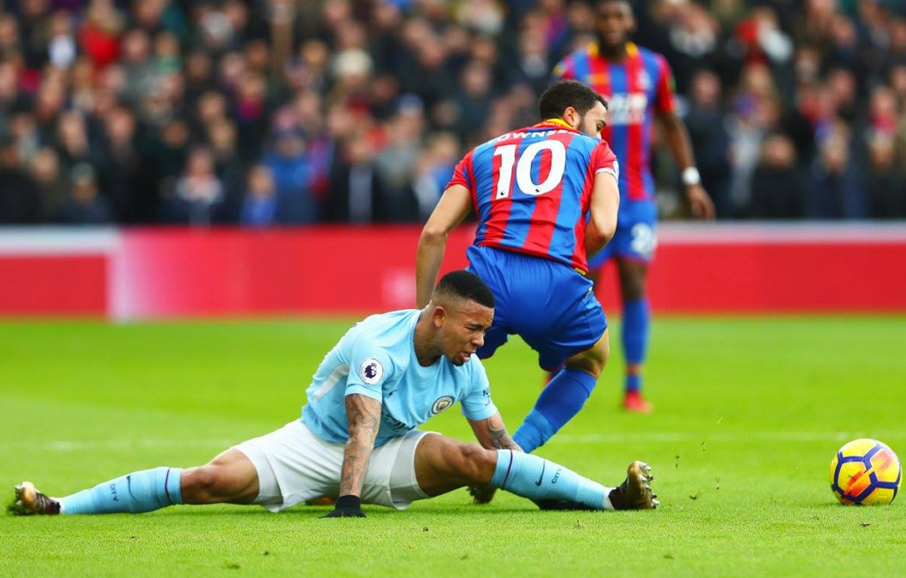 Ανήσυχος για δύο ο Πεπ