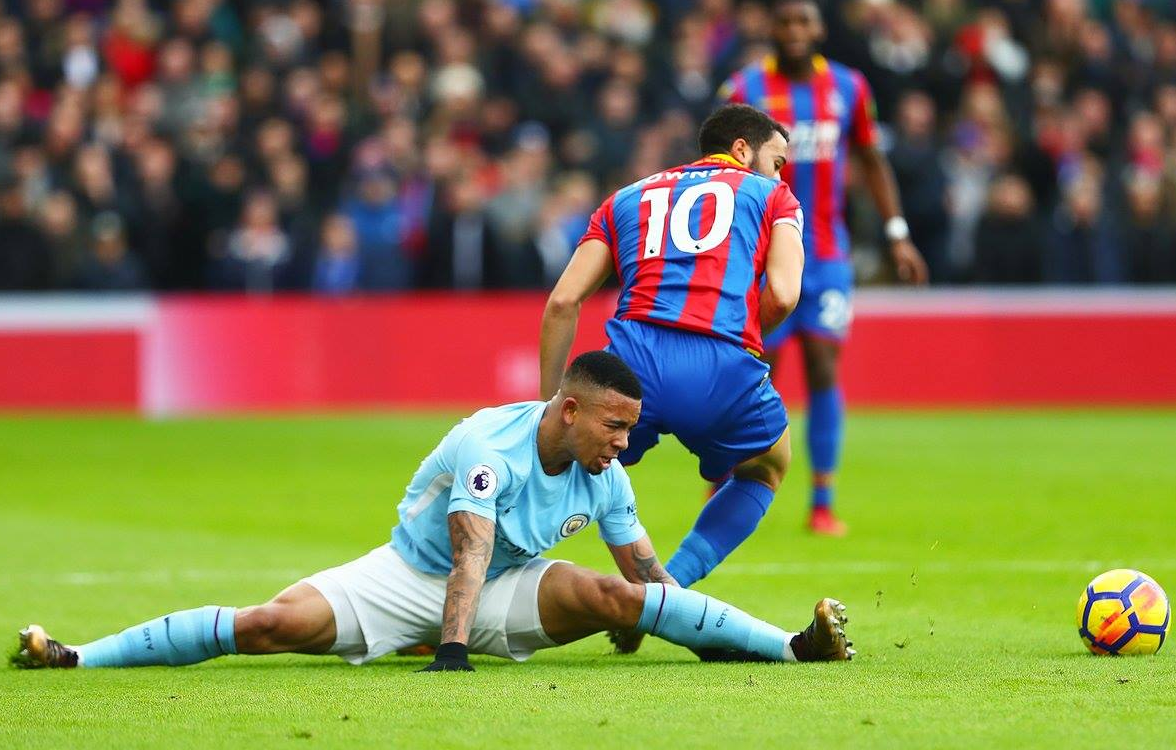 Ανήσυχος για δύο ο Πεπ