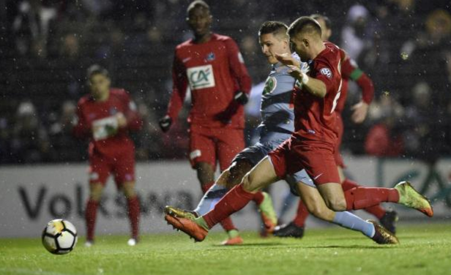 “Ξεμπούκωσε” η Μονακό (vid)