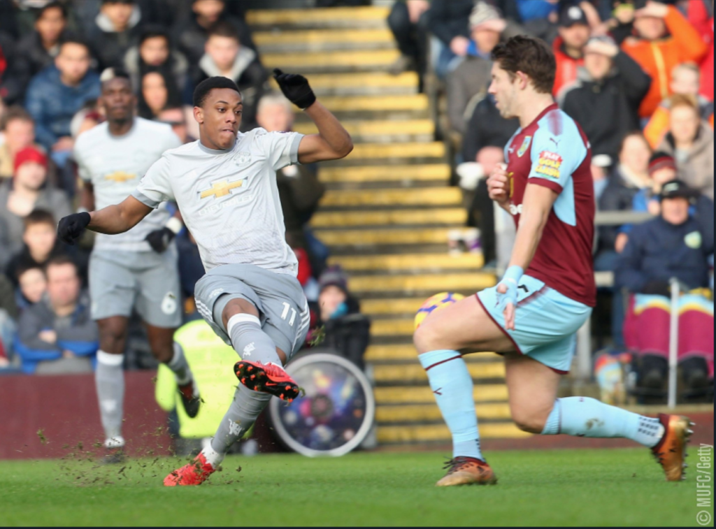 Ένας Μαρσιάλ φέρνει τα “τρίποντα”