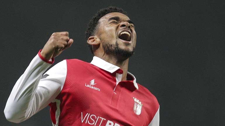 Θέλει Βιάνα η Λάτσιο