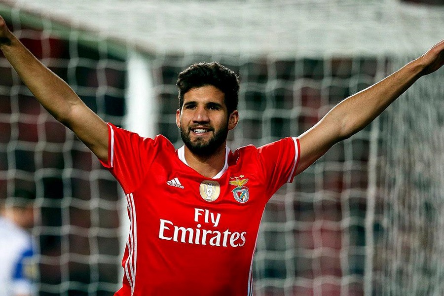 Μιλάει με Λισάντρο Λόπεζ η Ίντερ