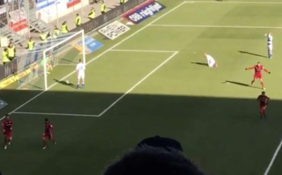 Έτσι εξηγείται η απίστευτη γκάφα του τερματοφύλακα της Ντούισμπουργκ (vid)