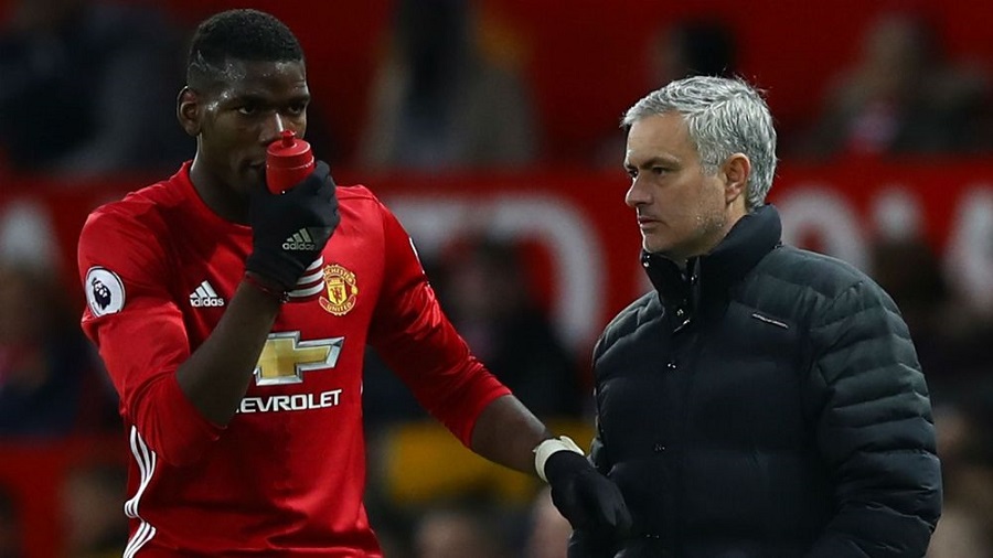 Κρατάει τον Πογκμπά ο Μουρίνιο