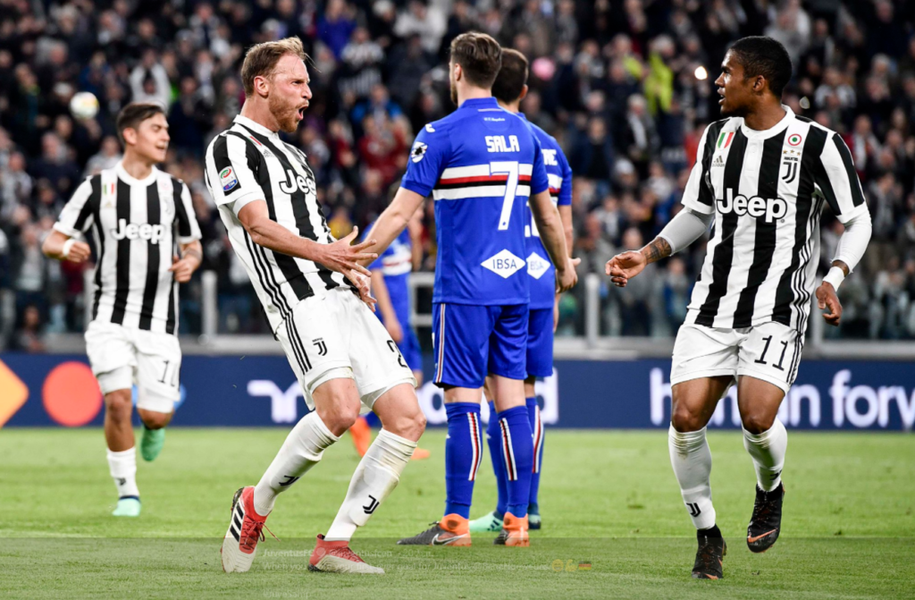 O Ντούγκλας Κόστα σερβίρει τον τίτλο στην “κυρία” (vid)