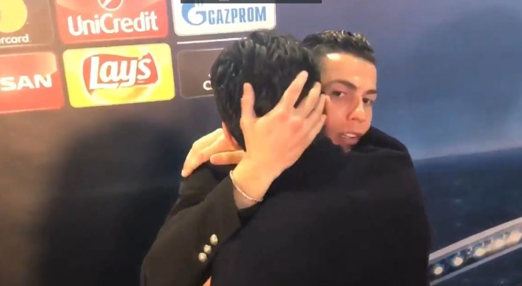 Η στιγμή της χρονιάς: Η αγκαλιά μεταξύ Μπουφόν και Κριστιάνο (vid)