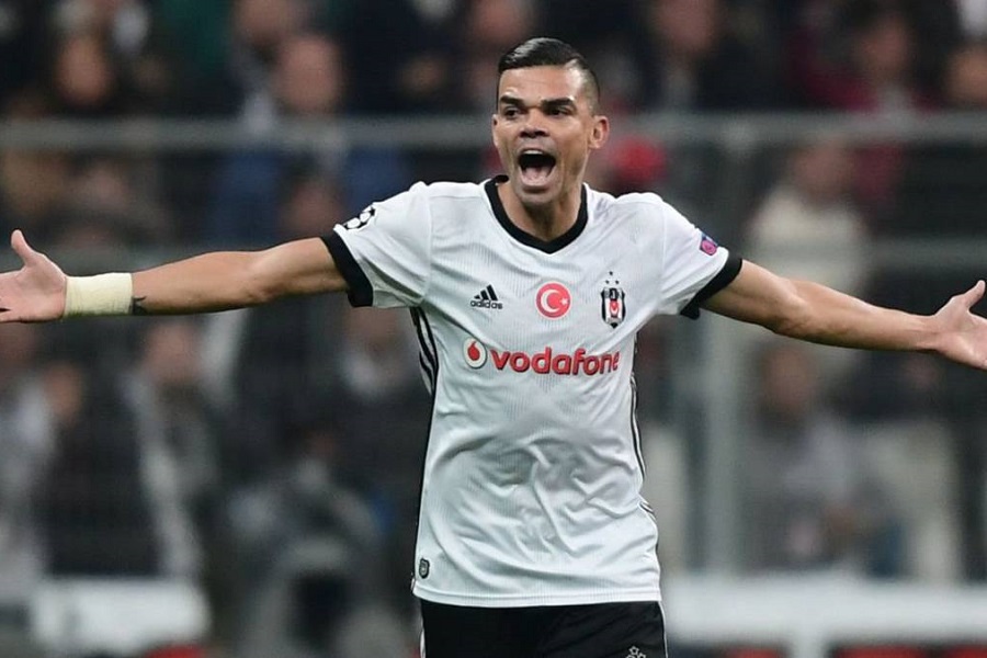 Τάκλιν… για φυλακή από τον Πέπε (vid)