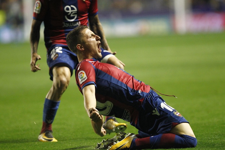 Έσπασε το αήττητο με… πόλο (vid)