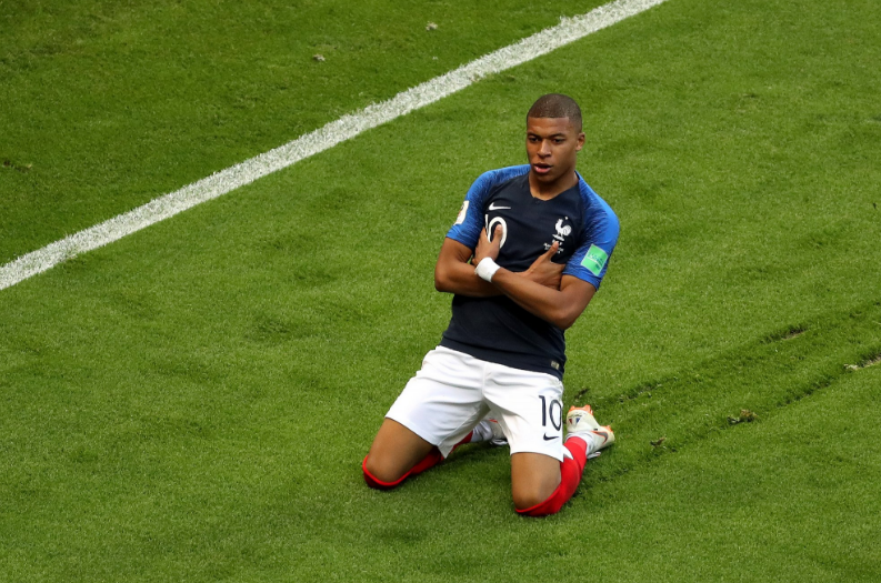 Από την εποχή του Πελέ έχουμε να δούμε κάποιον σαν τον Εμπαπέ!