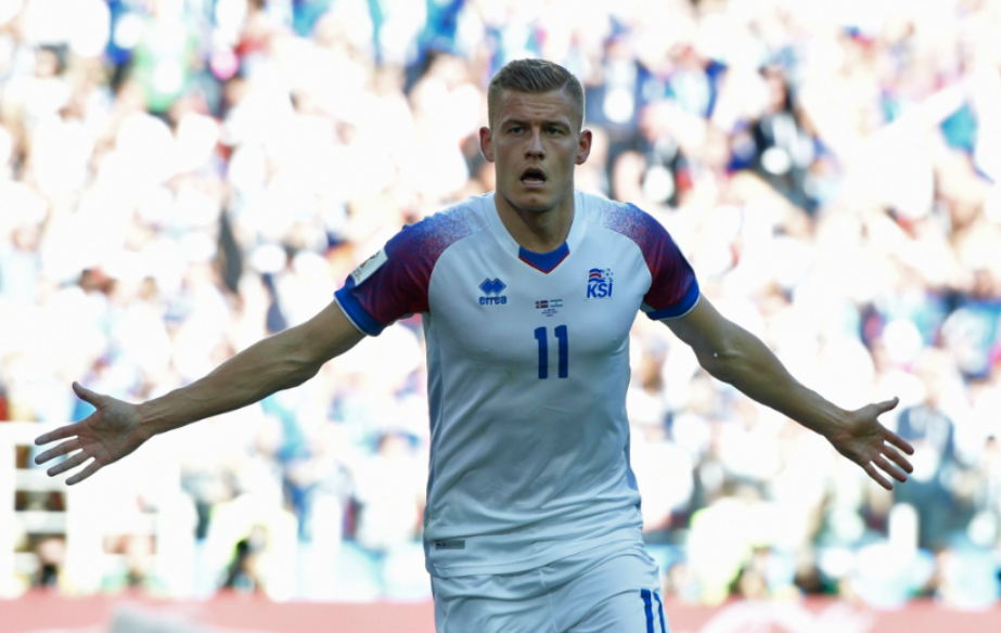 Ντέρμπι έκανε το ματς ο Φινμπόγκανσον, 1-1 η Ισλανδία (vid)