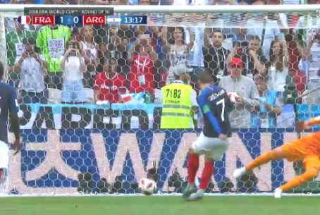 Ψυχρός εκτελεστής από τα έντεκα βήματα ο Γκριεζμάν και 1-0 η Γαλλία (vid)