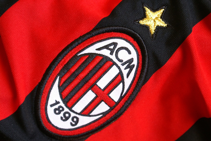 Συνεχίζουν μαζί Μίλαν και Konami (vid)