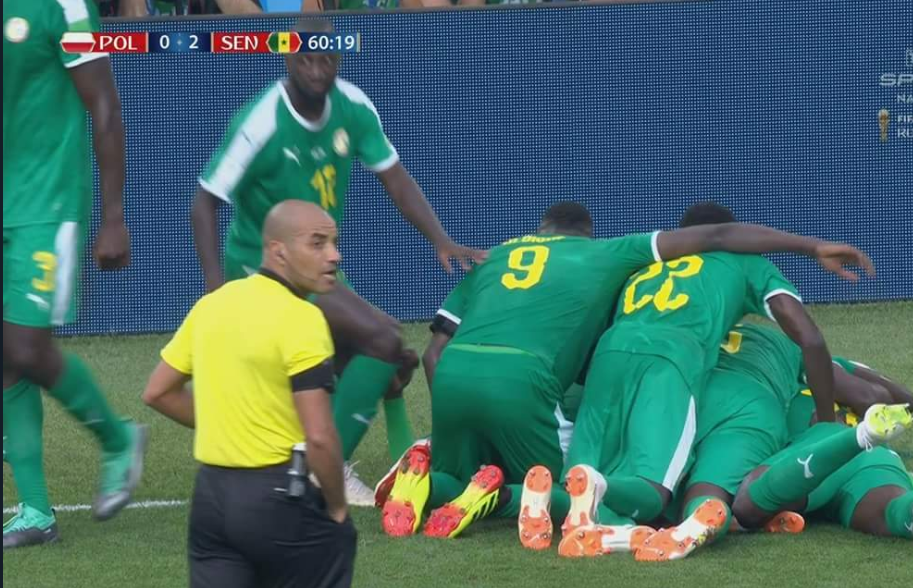 Ασυνεννοησία των Πολωνών και… γκολ ο Νιάνγκ (vid)