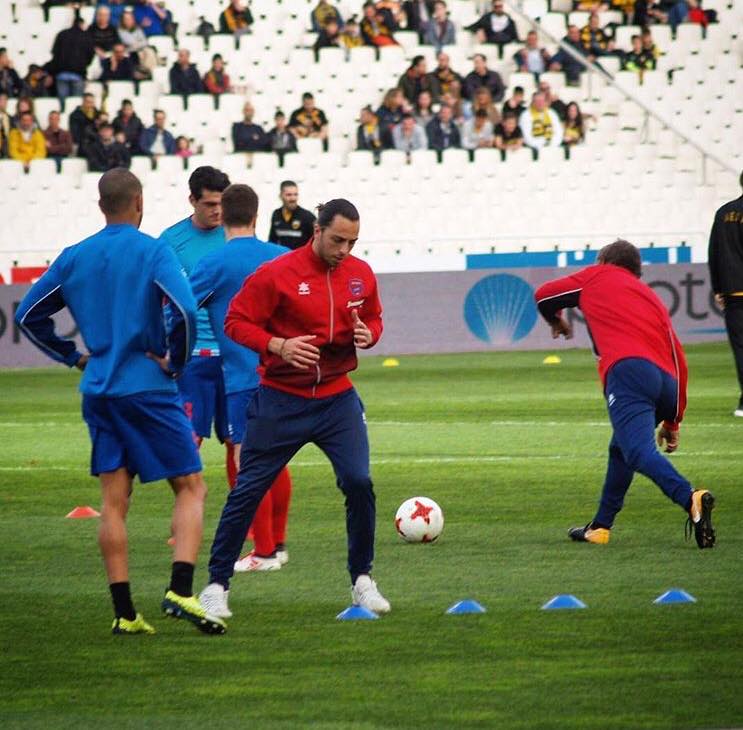 “Φαινόμενο του ποδοσφαίρου ο Κριστιάνο, δώρο Θεού ο Μέσι” (vid)