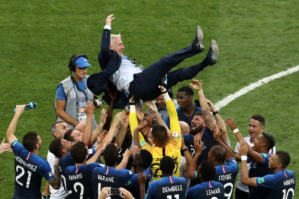 «Ειδικός» στους τίτλους ο Ντεσάμπ