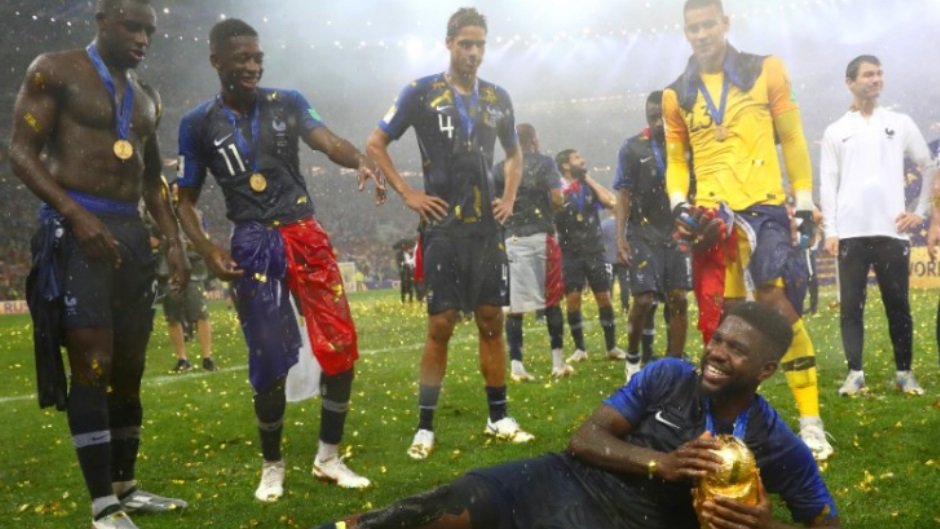 Στο ντους με την ομορφότερη ο Ουμτιτί (pic)