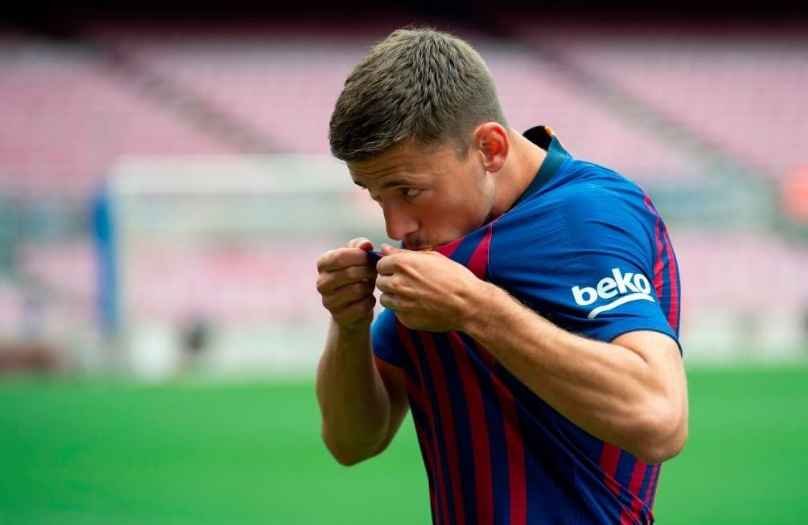 Λενγκλέ: “Τιμή μου που θα φορέσω τη φανέλα της Μπάρτσα” (vid)