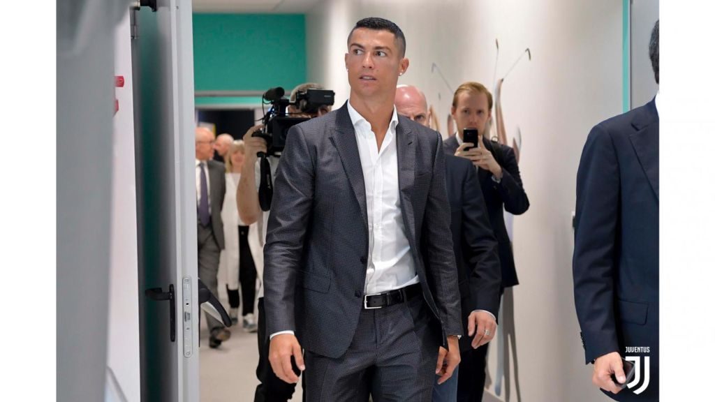 Ρονάλντο: “Ελπίζω να φέρω το Τσάμπιονς Λιγκ στη Γιουβέντους” (pic)