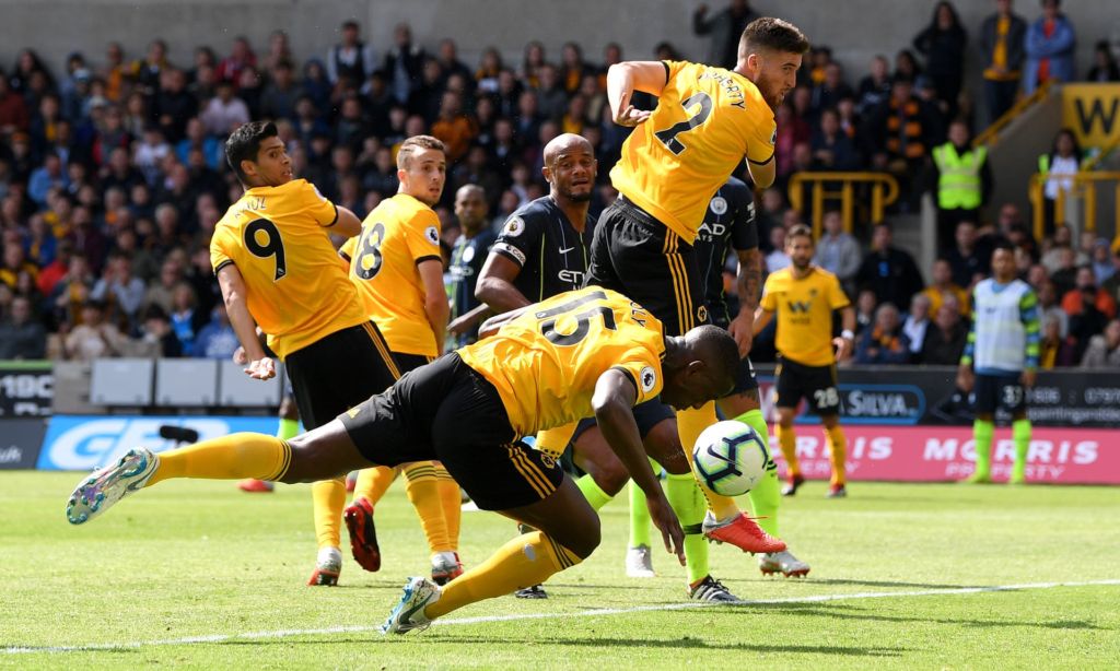 Της έφαγαν τους βαθμούς οι «Λύκοι»! (vid)