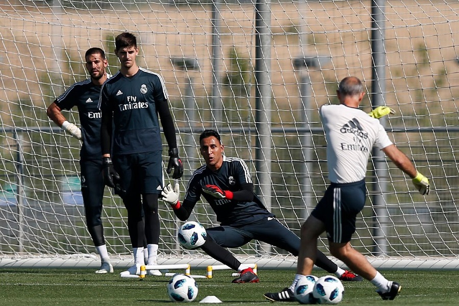 Στην αποστολή της Ρεάλ για το ευρωπαϊκό Σούπερ Καπ ο Κουρτουά (pic)