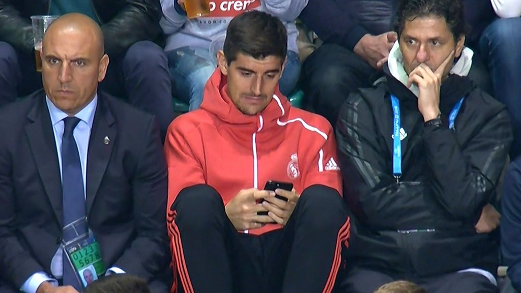 Ξενερωμένος ο Κουρτουά με την ήττα της Ρεάλ από την… πρώην του! (pic+vid)