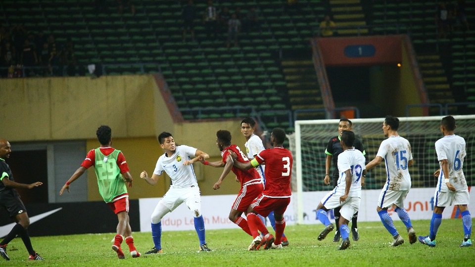 ΒΙΝΤΕΟ: Έπεσε ΑΠΙΣΤΕΥΤΟ ξύλο στον αγώνα Μαλαισία-ΗΑΕ!