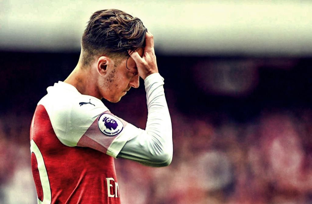 O πάγκος έχει “φάει” τον Οζίλ! Και πάλι εκτός 11αδας!