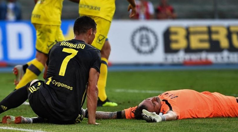 O Κριστιάνο απολογήθηκε στον Σορεντίνο (pic)