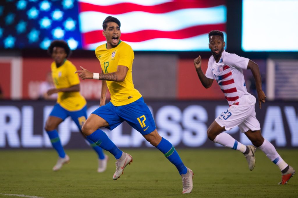 Και η Μίλαν στην κούρσα για Πακέτα!