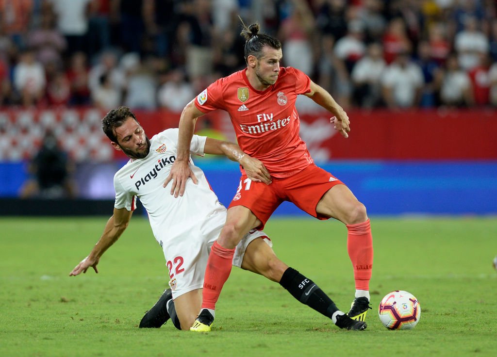 Δώσε και καμιά πάσα ρε Μπέιλ!