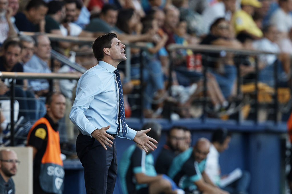 Παίζει… άλλη μπάλα η εξέδρα της Ρέιντζερς! (pic)