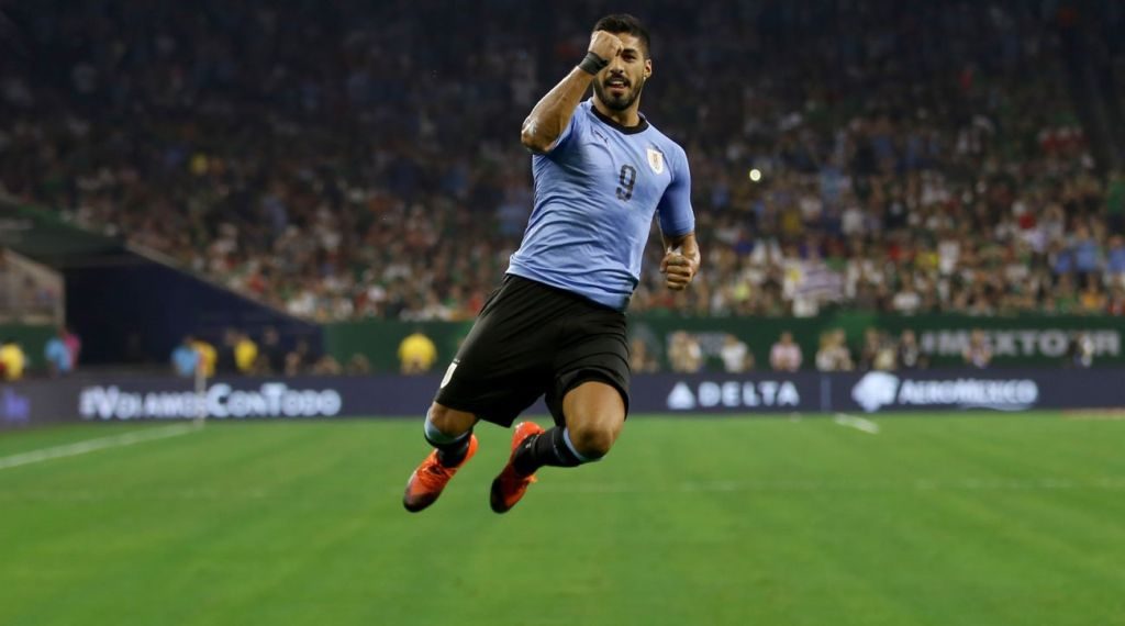 Ο Σουάρες σκοράρει με απευθείας φάουλ, με πέναλτι αλά Πανένκα και βγάζει ασίστ με ραμπόνα (vid)