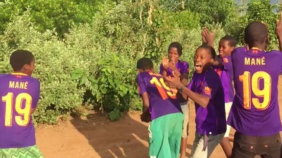 Η απίστευτη κίνηση του Μανέ για τα ορφανά του Μαλάουι (vid)