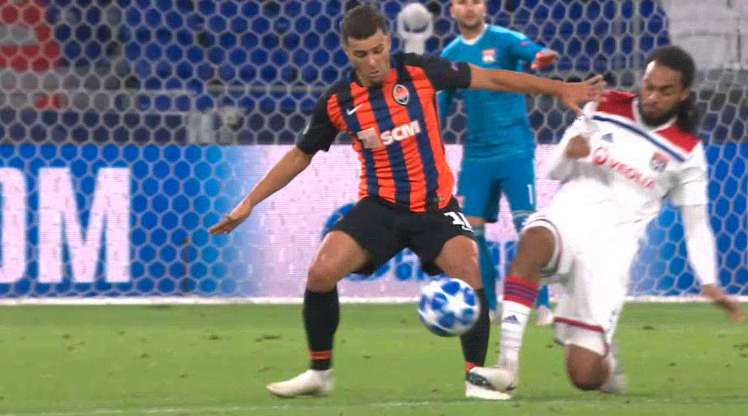 “Λιον”ταρίσια ισοπαλία και κορυφή! (vid)