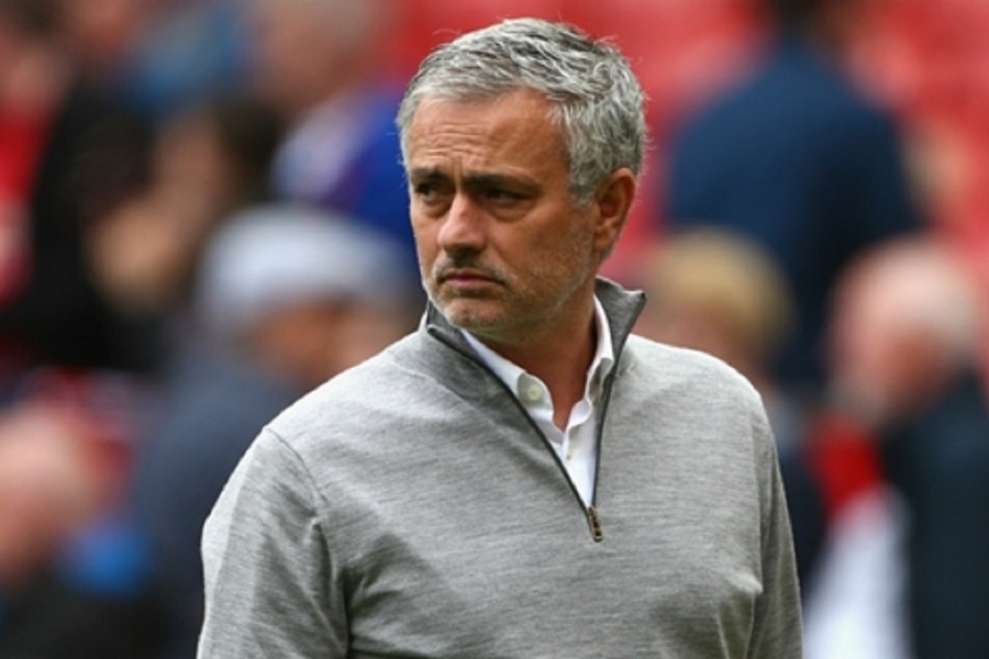 Μουρίνιο: «Ο Κασίγιας θέλει να κλέψει την θέση του Ντε Χέα»