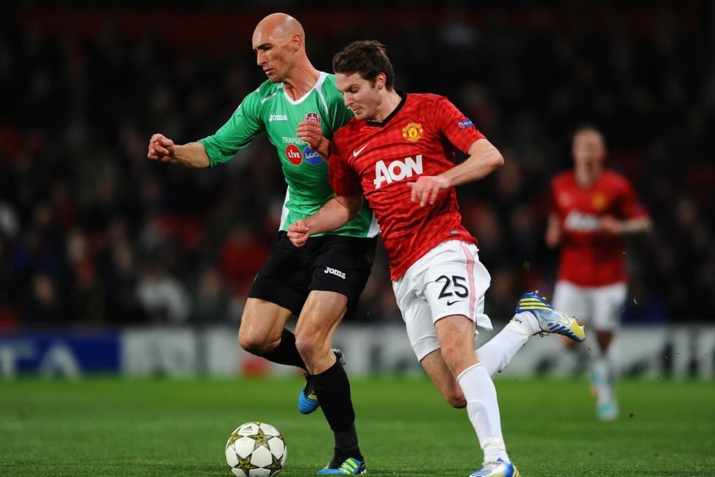 Πρώην άσο της Γιουνάιτεντ “τσεκάρει” η Λειψία!