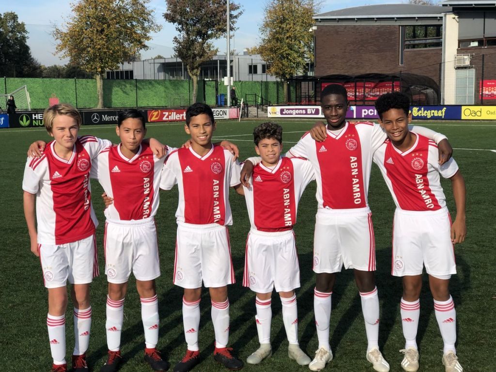 1Οχρονος έκανε 2.245 «ποδαράκια» και τον σταμάτησε ο διαιτητής (vid)