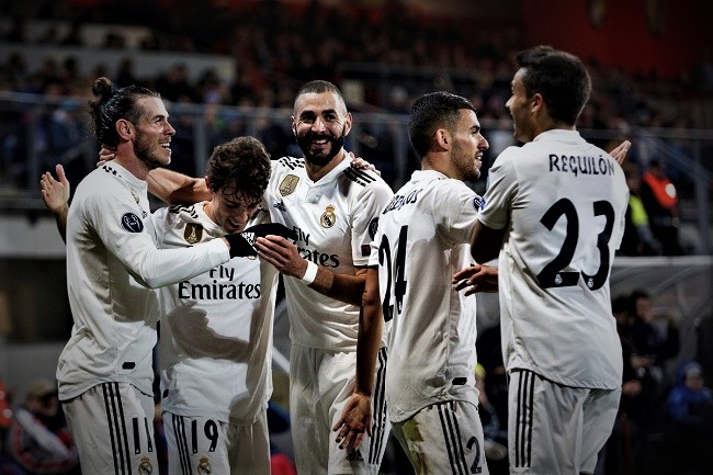 Aνεβάζει στροφές και θυμίζει και πάλι «βασίλισσα»! (pics&vid)