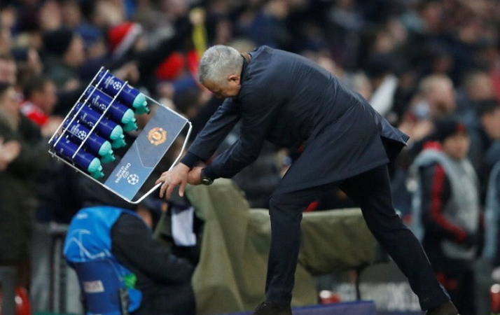 Το γκολ της Γιουνάιτεντ έκανε τον Μουρίνιο να τα…σπάσει όλα! (vid)