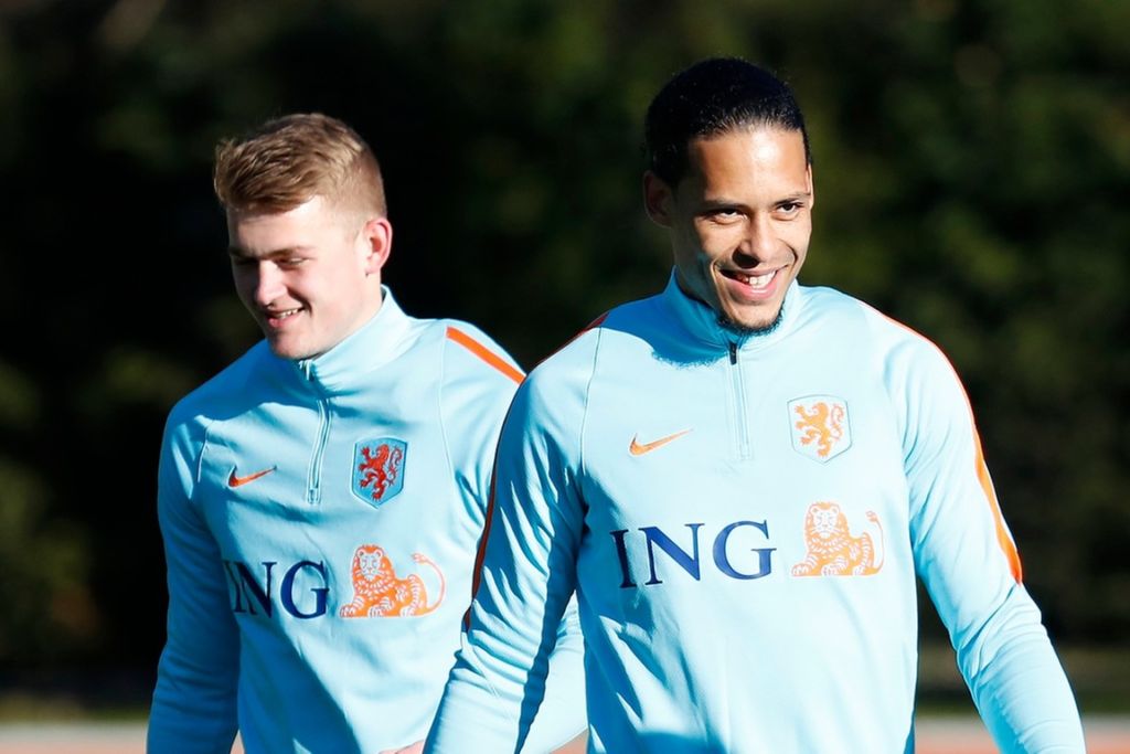 Φαν Ντάικ: «Η Λίβερπουλ παρακολουθεί τον Ντε Λιχτ»