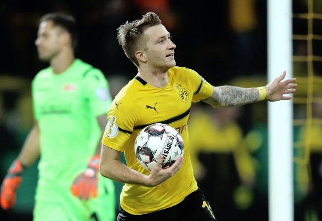 Όταν η μπάλα καίει ο Ρόις είναι εκεί!