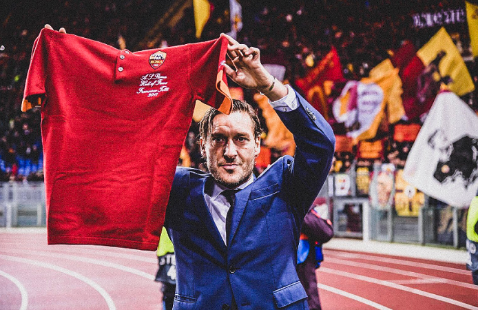 Έκλαψε μπροστά στους οπαδούς της Ρόμα ο Τότι! (vid)