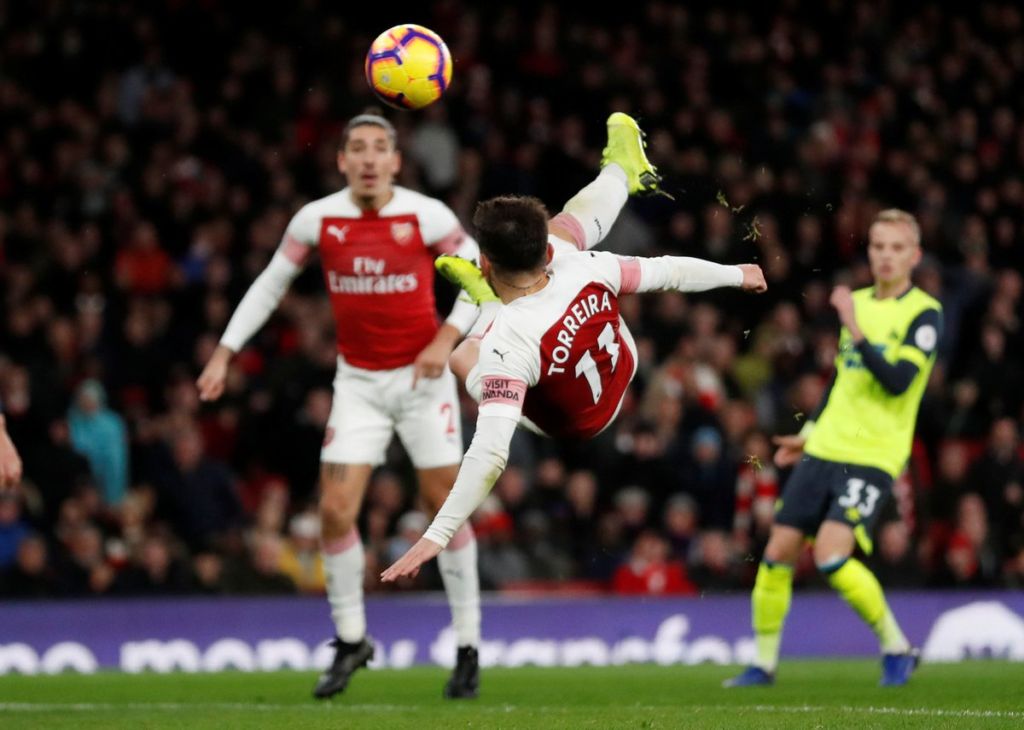 Με αυτήν την ΓΚΟΛΑΡΑ του Τορέιρα που λύτρωσε την Άρσεναλ! (vid)