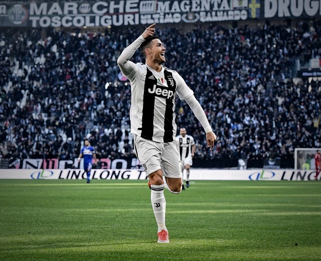 Κριστιάνο και…καλή χρονιά (vid)