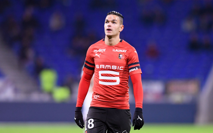 Ο Χατέμ Μπεν Αρφά με τη φανέλα της Ρεν