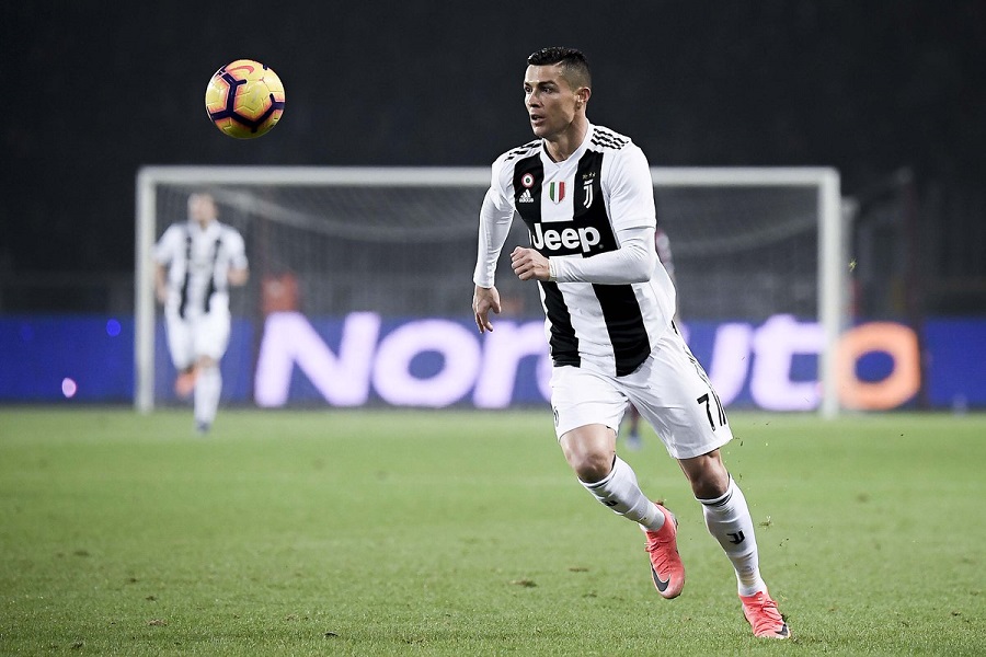 Γράφει ιστορία και… εκτός έδρας ο Κριστιάνο!