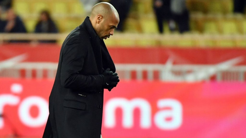 Ανρί: «Την πόρνη την γιαγιά σου»