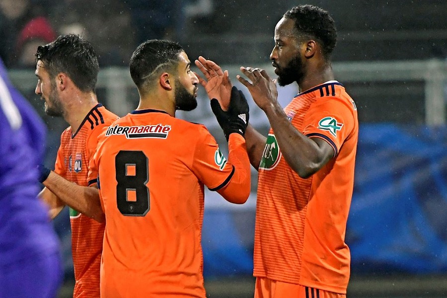 Στους “16” από το ημίχρονο η Λυών! (vid)