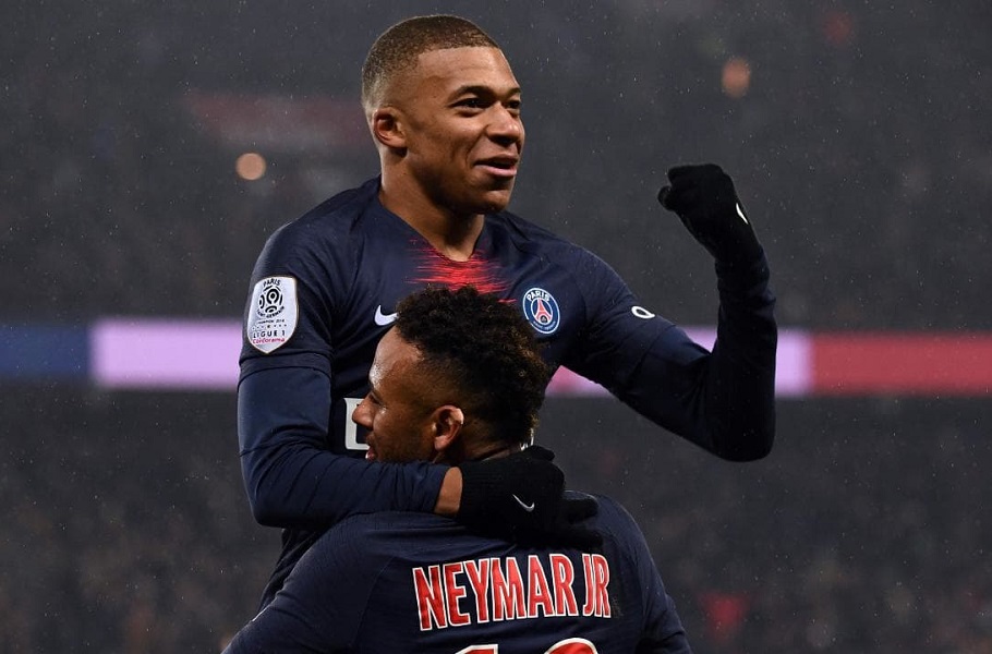 Έπαθε και έμαθε η Παρί!