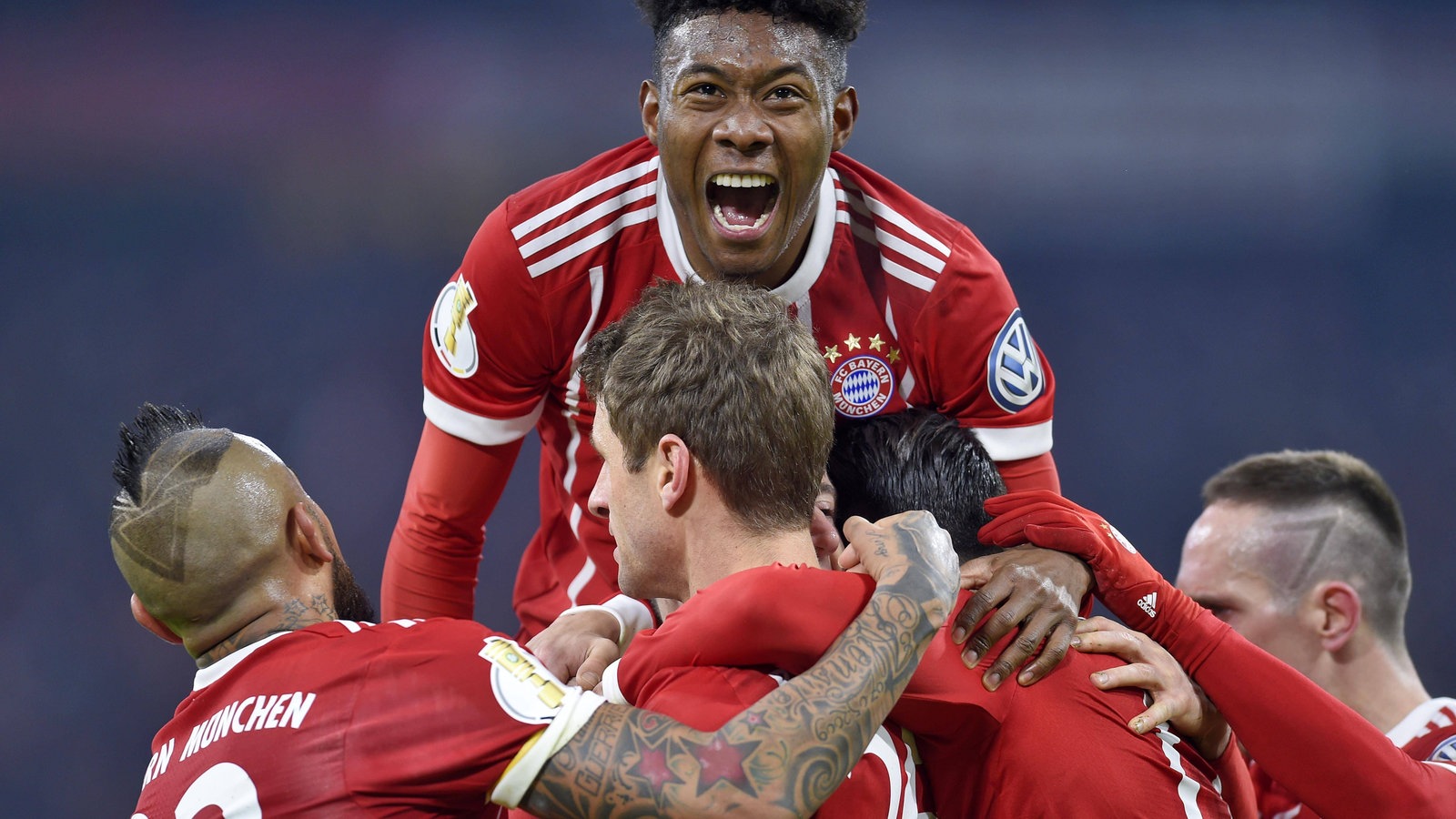 Υπενθυμίζει τις κούπες της – στην Ντόρτμουντ; – η Μπάγερν (pic)